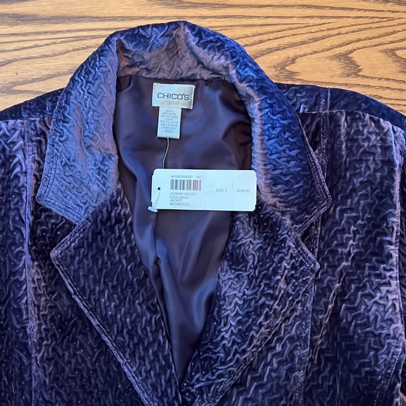 Chico’s (sz 2), medium purple crushed velvet jacket. - Picture 7 of 10